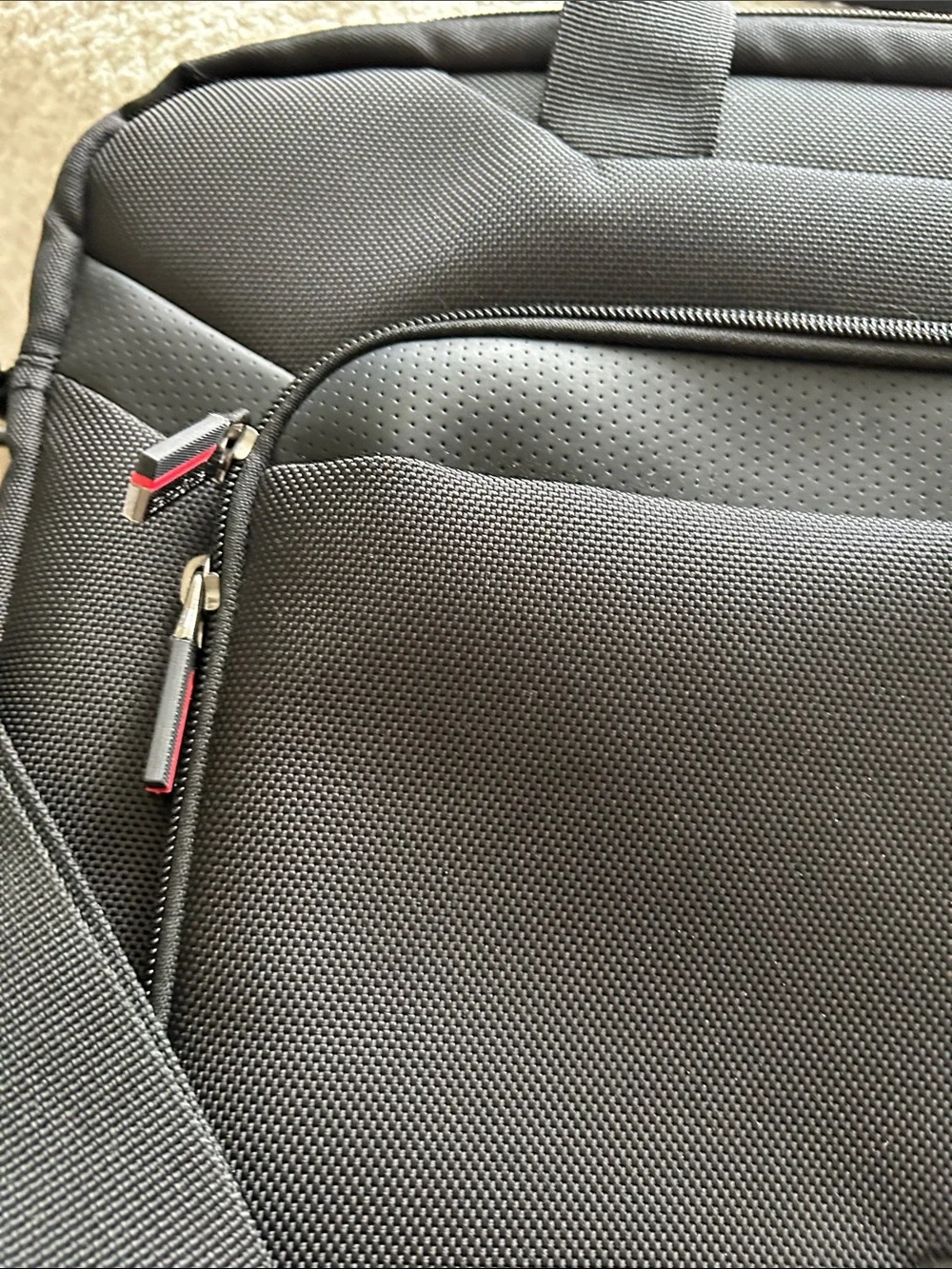 Samsonite Black Laptop Briefcase with Shoulder Strap and Top Handles